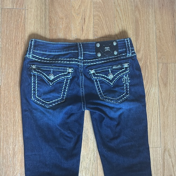 Miss Me jeans in a dark wash, size 26, low rise bootcut - Picture 2 of 3
